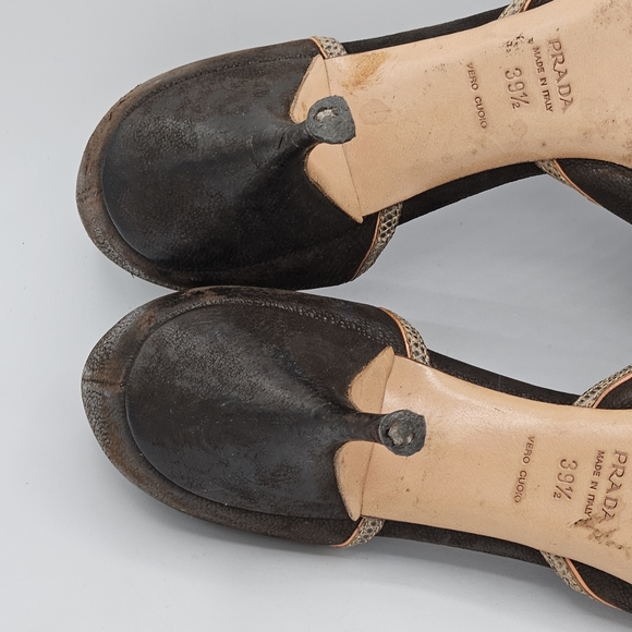 Prada Black & Gold Leather Buckle Pointed Toe High Heels size 39.5 / 9.5 - Picture 9 of 16